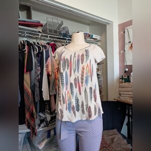 Vanilla Sugar‎ Feather Print Women's Tshirt top size Medium